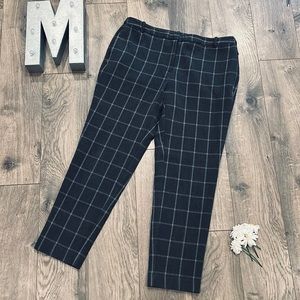 🎀4/$15🎀 Liz Claiborne Plaid Dress Pants
